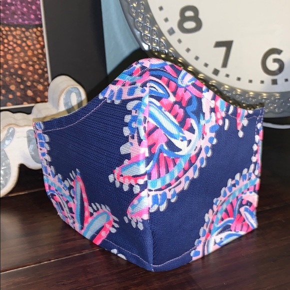 Miss Shell Lilly print Face Mask - Picture 3 of 4